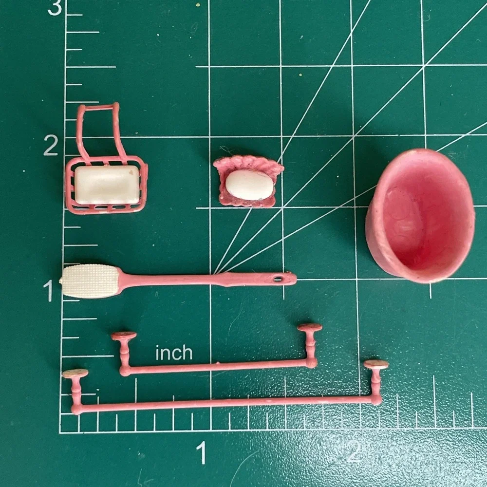 Dollhouse Miniatures 1:12 | Bathroom Accessories | Wastecan Towel Bars Soap Rest